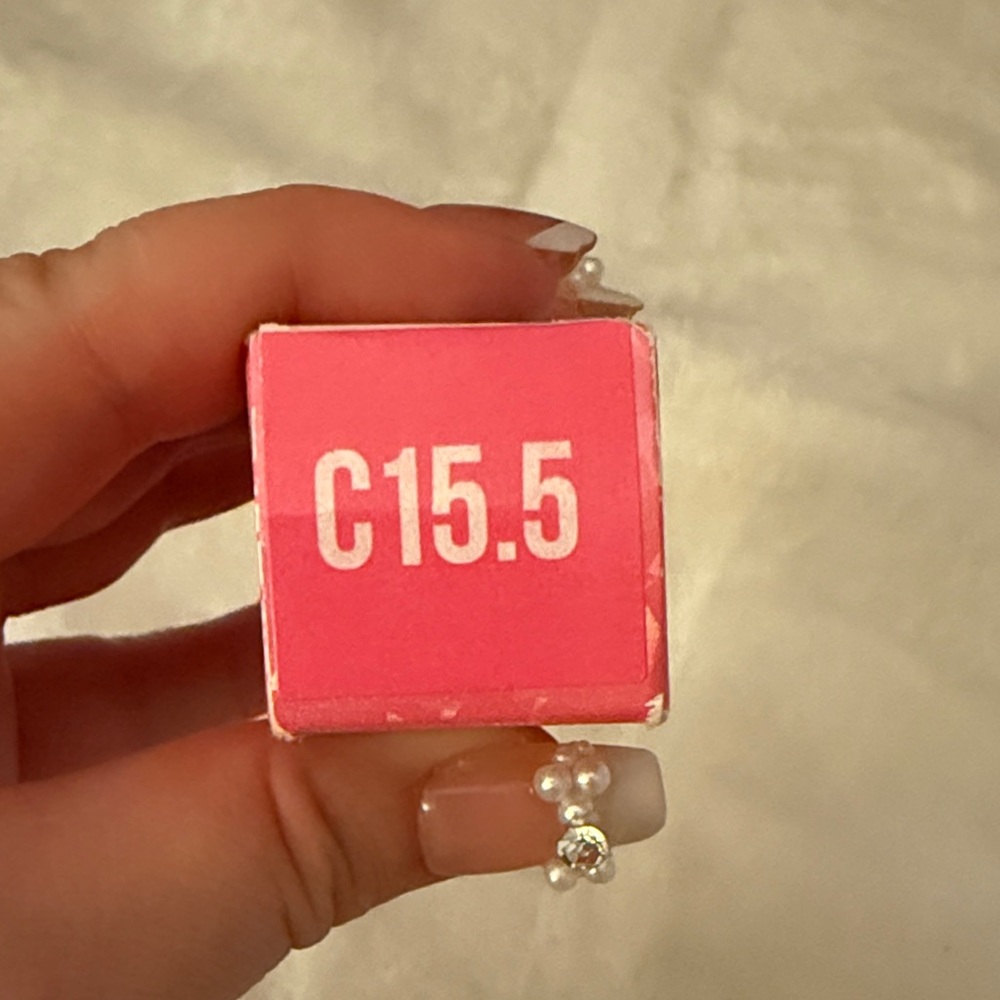 Jeffrey Star Magic Star Concealer #C15.5 - Picture 2 of 5